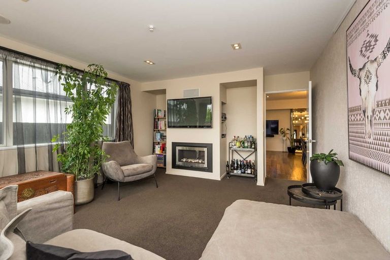 Photo of property in 33 Reginald Street, Burwood, Christchurch, 8083