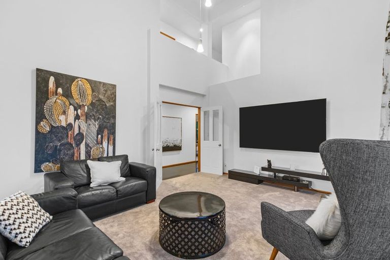 Photo of property in 299 Oceanbeach Road, Mount Maunganui, 3116