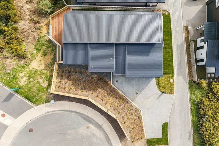 Photo of property in 1 Trysail Place, Whitby, Porirua, 5024