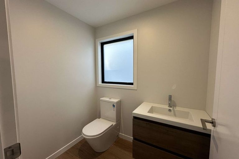 Photo of property in 36c Oxford Crescent, Ebdentown, Upper Hutt, 5018