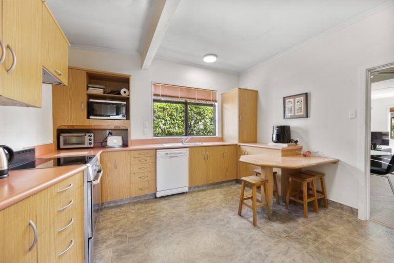 Photo of property in 18 Logan Avenue, Marewa, Napier, 4110