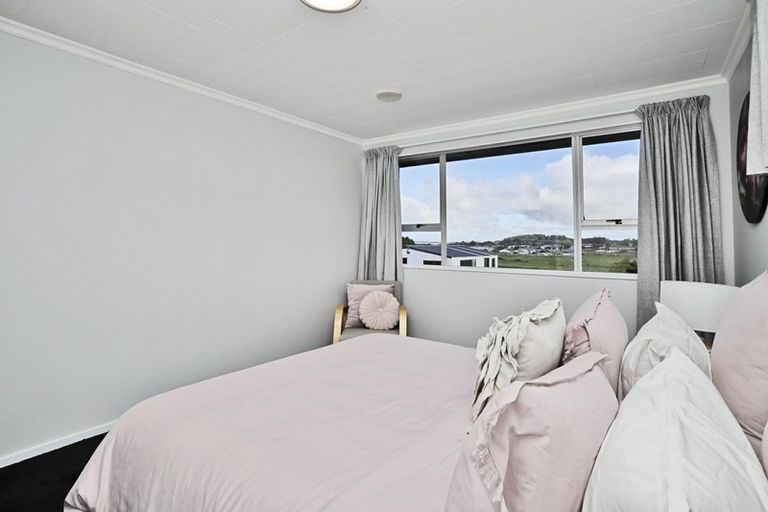 Photo of property in 22 Enniskillen Street, Clifton, Invercargill, 9812