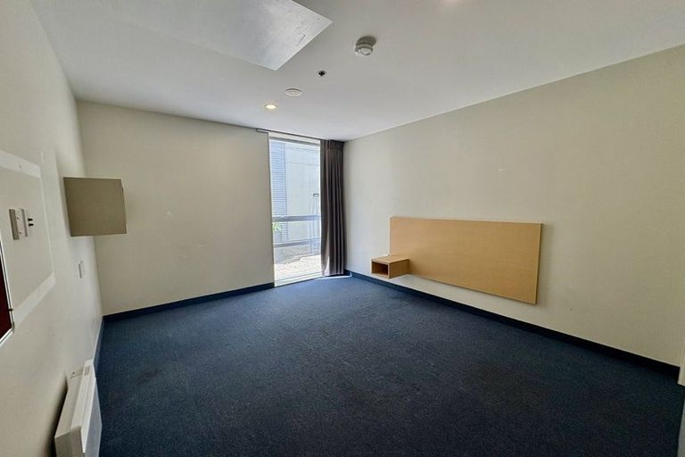 Photo of property in Hanson House, 2/27 Hanson Street, Mount Cook, Wellington, 6021