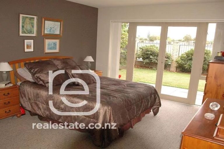 Photo of property in 5 Mcclintock Lane, Sockburn, Christchurch, 8042