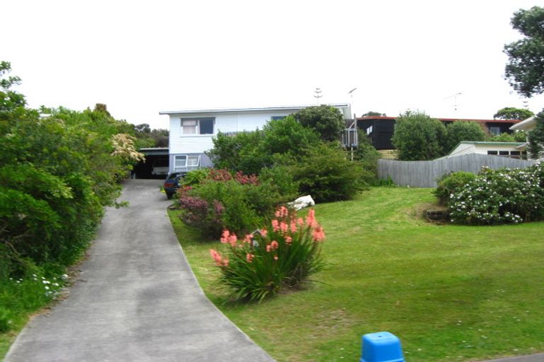 Photo of property in 19 Everard Avenue, Army Bay, Whangaparaoa, 0930
