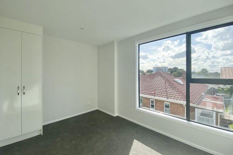 Photo of property in 9 Pukakaho Lane, Papatoetoe, Auckland, 2025