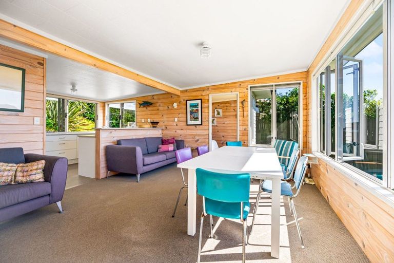 Photo of property in 205 Oakura Road, Oakura, Hikurangi, 0184