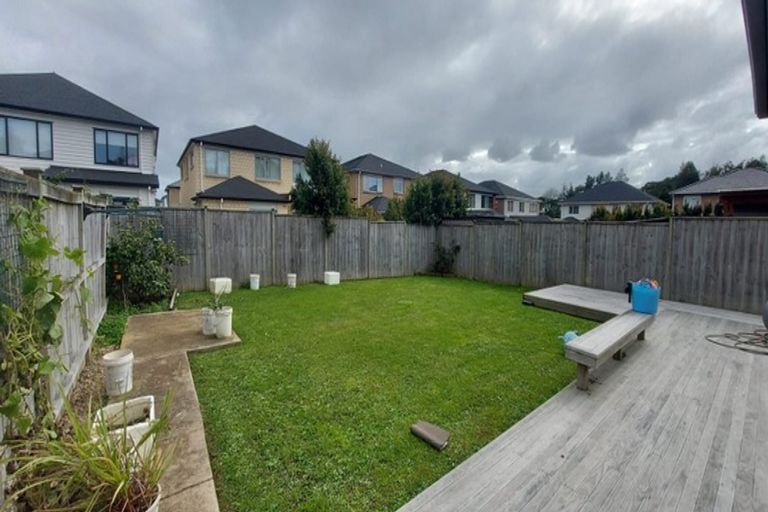 Photo of property in 21 Timmer Road, Flat Bush, Auckland, 2019