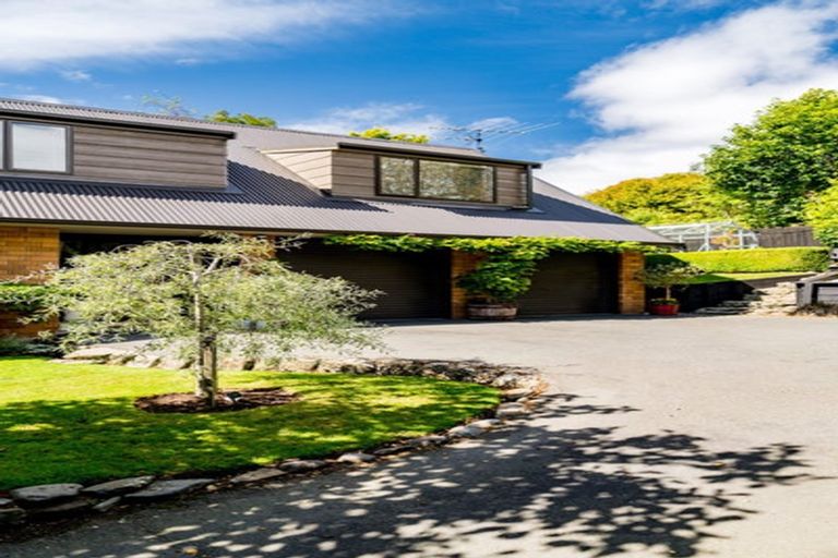 Photo of property in 75 Glenross Street, Glenross, Dunedin, 9011