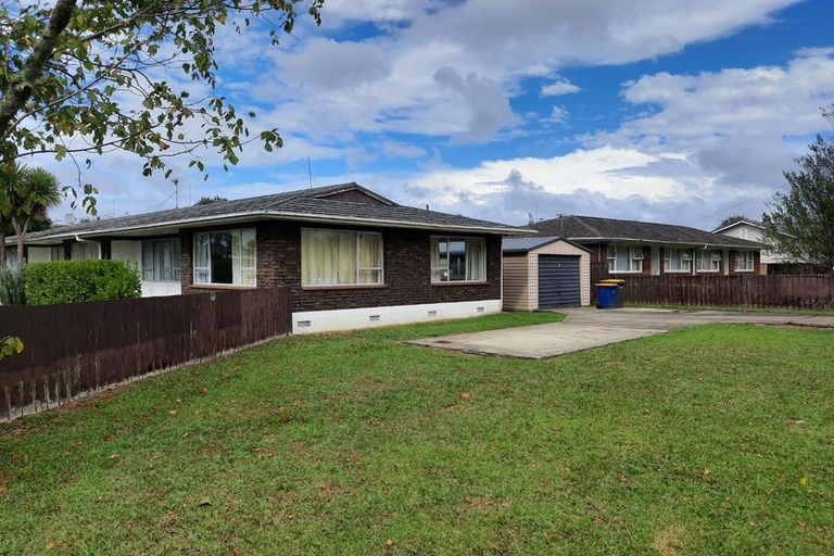 Photo of property in 1/468 Swanson Road, Ranui, Auckland, 0612