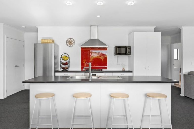 Photo of property in 2 Criffel Place, Luggate, Wanaka, 9383