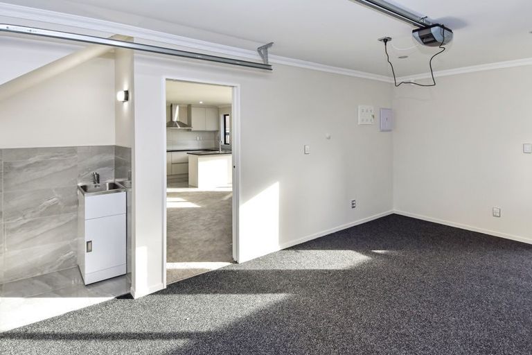 Photo of property in 3b Greers Road, Weymouth, Auckland, 2103