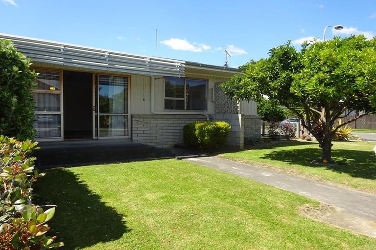 Photo of property in 1/34 Chester Street, Taradale, Napier, 4112