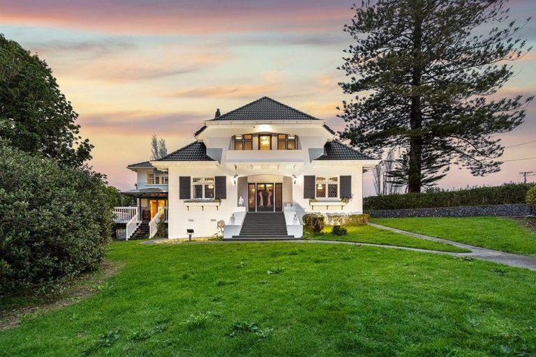 Photo of property in 6 Peverill Crescent, Papatoetoe, Auckland, 2025