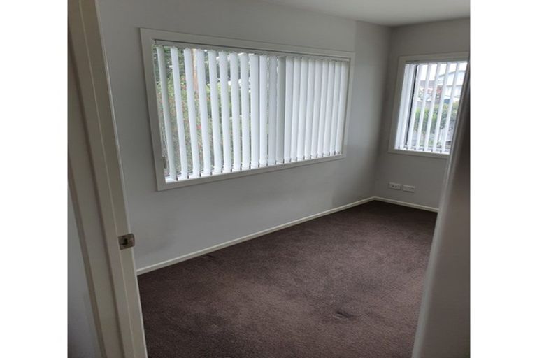 Photo of property in 29/7 Neal Avenue, Glenfield, Auckland, 0629