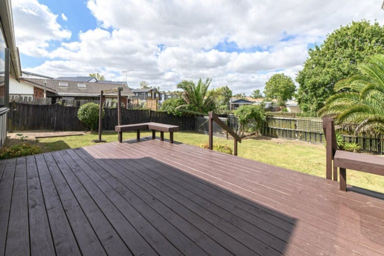 Photo of property in 12 Orinda Close, Botany Downs, Auckland, 2010