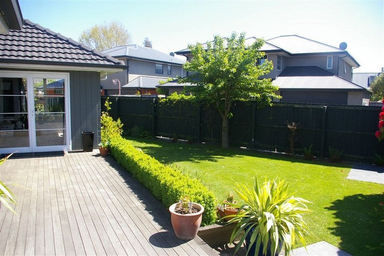 Photo of property in 11 Colina Street, Avonhead, Christchurch, 8042