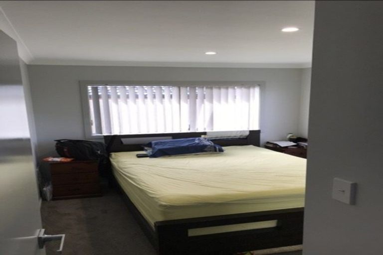 Photo of property in 37 Riverglade Parkway, Te Atatu South, Auckland, 0610