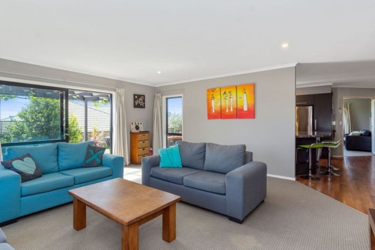 Photo of property in 11 Holyoake Terrace, Omokoroa, 3114
