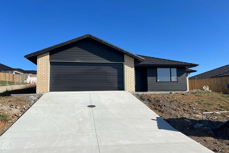 Photo of property in 14 Bathurst Crescent, Pyes Pa, Tauranga, 3112