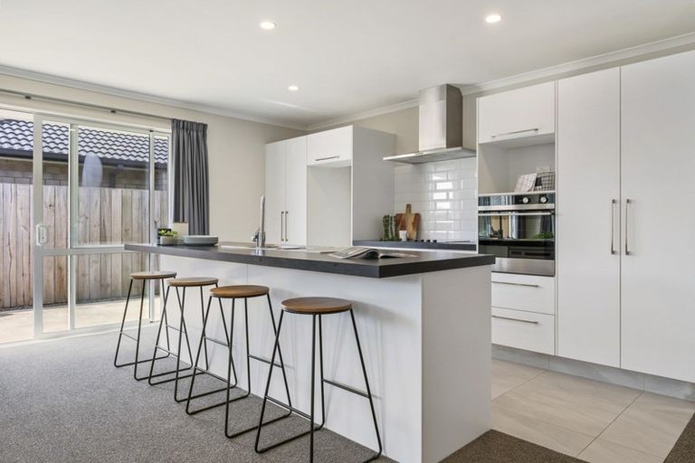 Photo of property in 172 Waikite Road, Welcome Bay, Tauranga, 3175