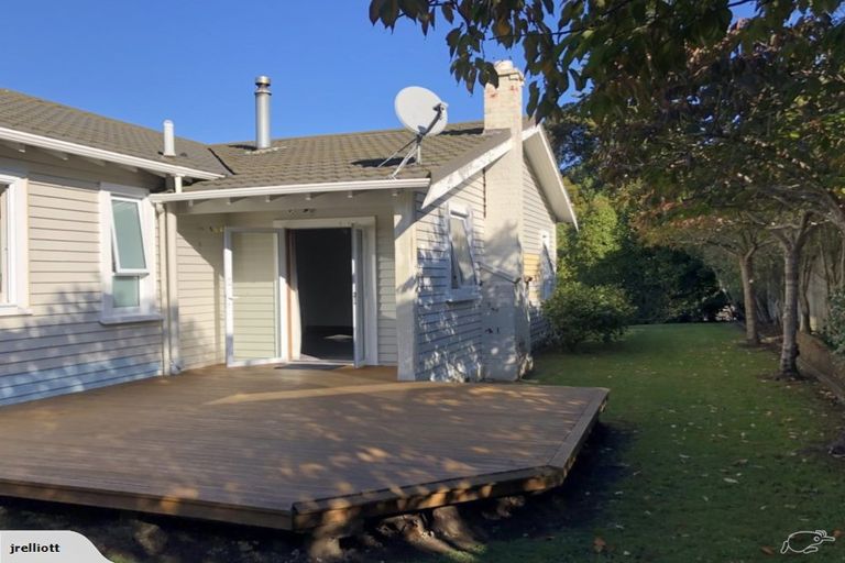 Photo of property in 72 Great North Road, Saint Johns Hill, Whanganui, 4500