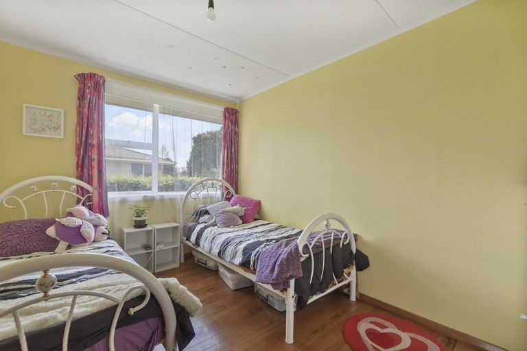 Photo of property in 49 Rutherford Street, Chedworth, Hamilton, 3210