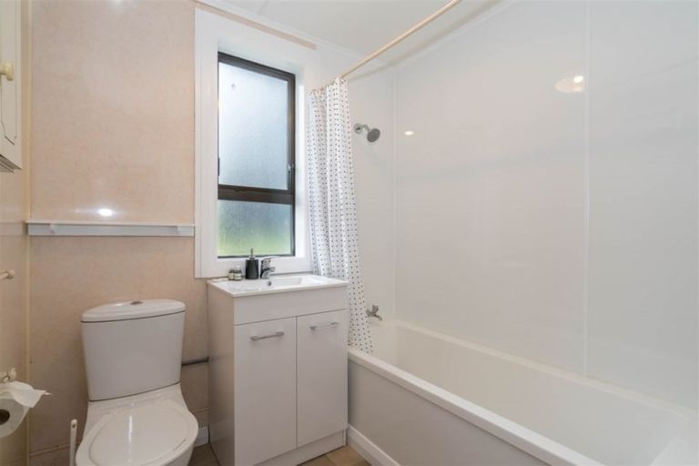 Photo of property in 65 Forfar Street, Clyde Hill, Dunedin, 9011