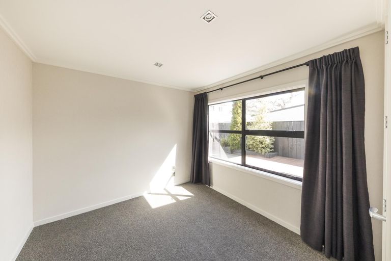 Photo of property in 7a Florence Avenue, Palmerston North, 4414