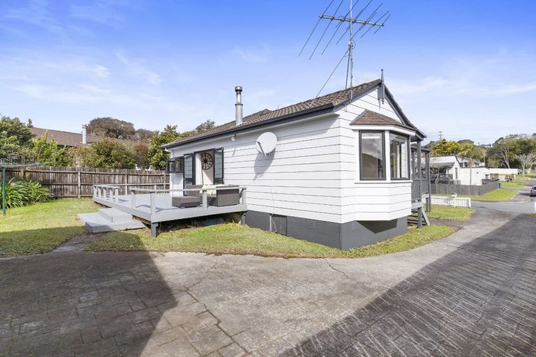 Photo of property in 91 Santiago Crescent, Unsworth Heights, Auckland, 0632