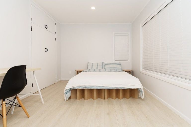 Photo of property in 26 Toru Street, Te Atatu Peninsula, Auckland, 0610