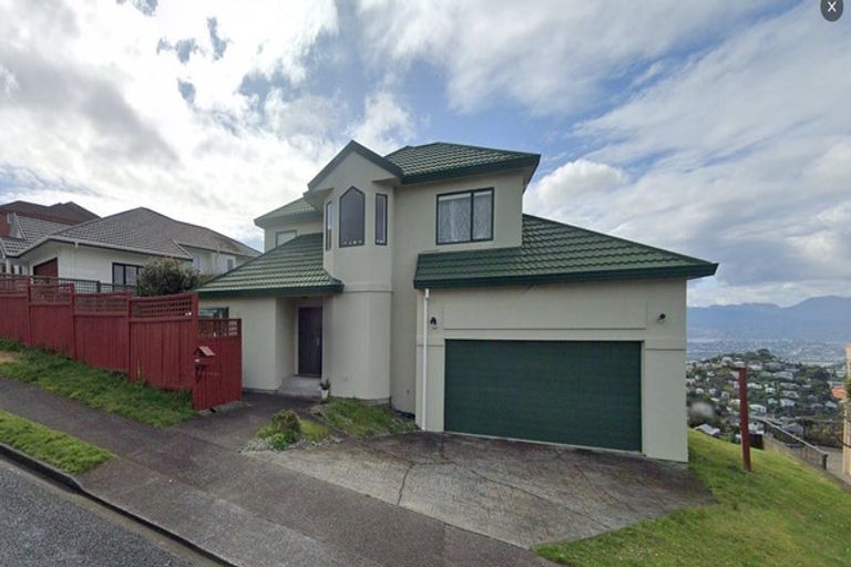 Photo of property in 99 Ashton Fitchett Drive, Brooklyn, Wellington, 6021