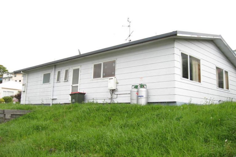 Photo of property in 100 Saint Vincent Street, Toi Toi, Nelson, 7010