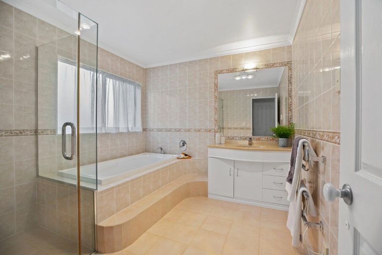 Photo of property in 201 Ngatai Road, Otumoetai, Tauranga, 3110