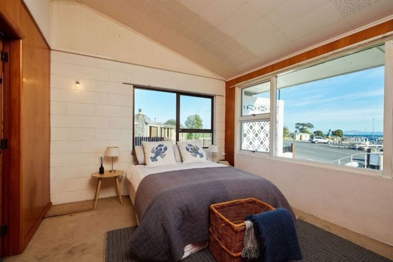 Photo of property in 24 Moa Road, South Bay, Kaikoura, 7300
