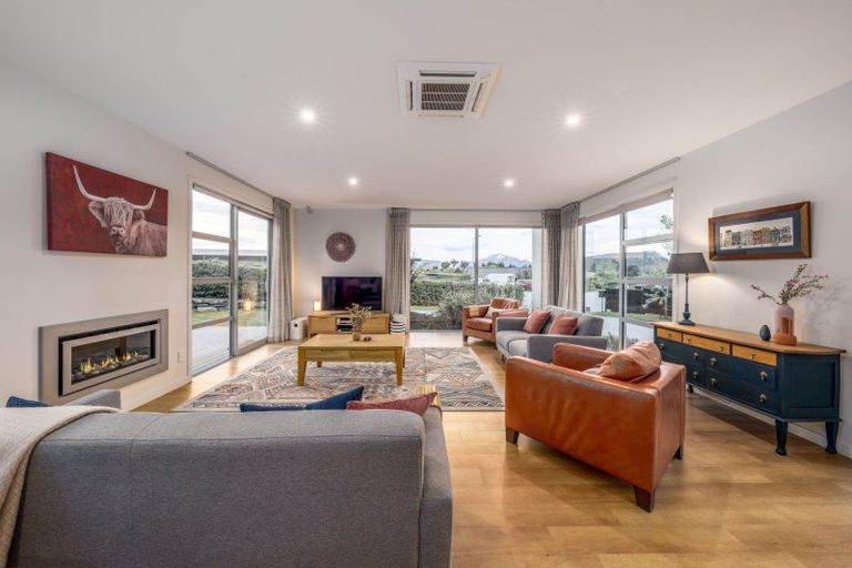 Photo of property in 17 Daniels Terrace, Wanaka, 9305