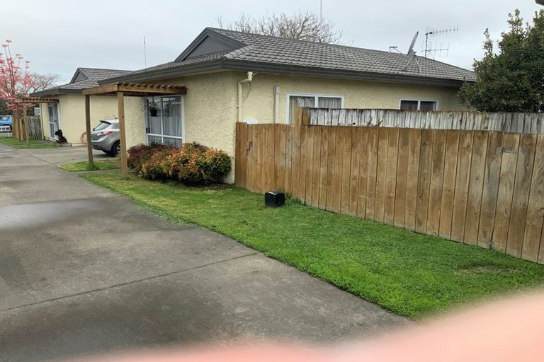 Photo of property in 2/25 Hinton Road, Taradale, Napier, 4112