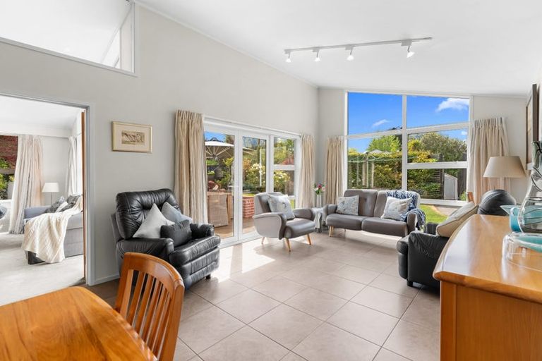 Photo of property in 10 Powell Crescent, Ilam, Christchurch, 8041