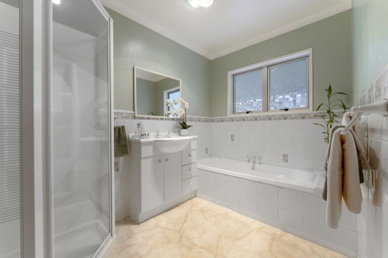 Photo of property in 51 John F Kennedy Drive, Milson, Palmerston North, 4414