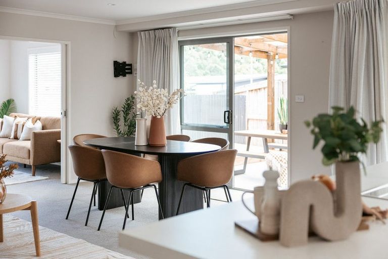 Photo of property in 106 Whakaturou Crescent, Pyes Pa, Tauranga, 3112