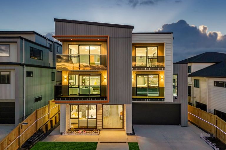 Photo of property in 6 Mill Hill Close, Flat Bush, 2019