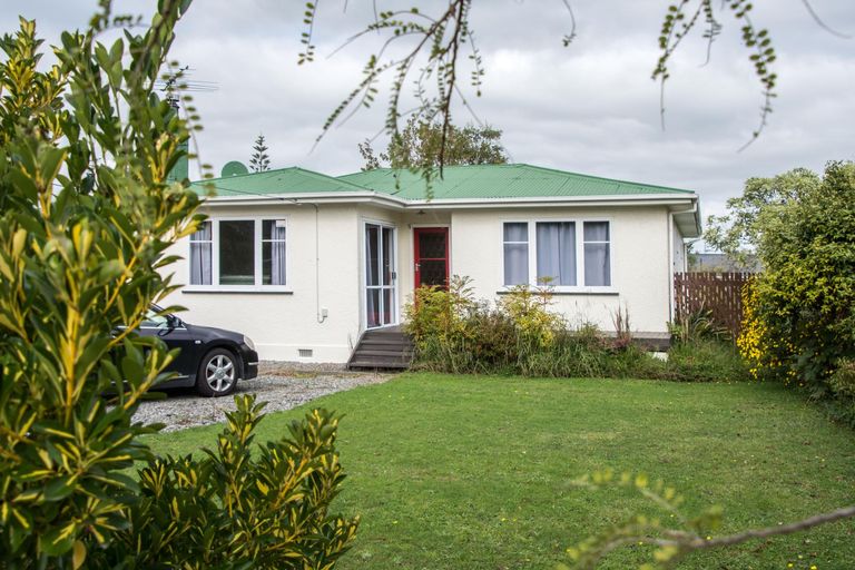 Photo of property in 32 Kitchener Street, Lansdowne, Masterton, 5810
