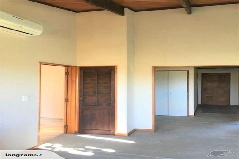 Photo of property in 127 Winara Avenue, Waikanae, 5036