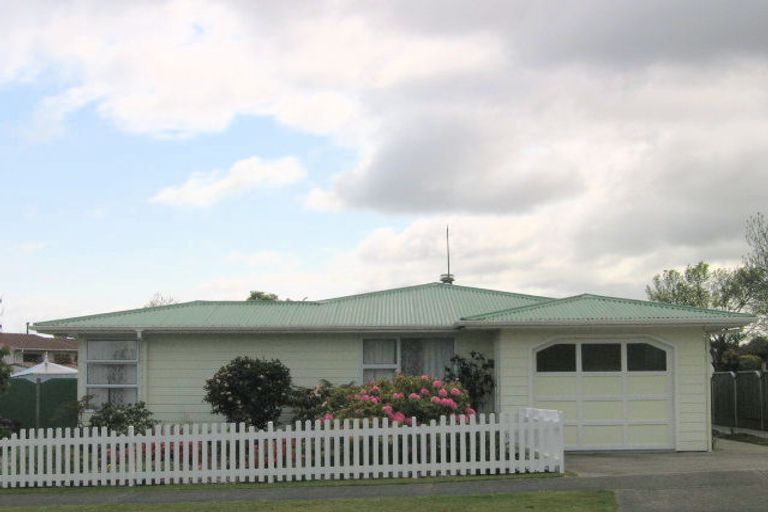 Photo of property in 50 Grace Crescent, Richmond Heights, Taupo, 3330