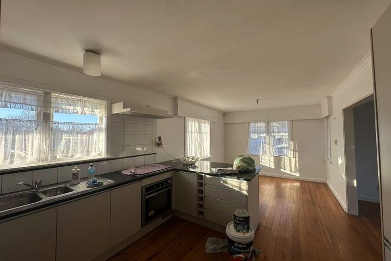 Photo of property in 129 Riverpark Crescent, Henderson, Auckland, 0610