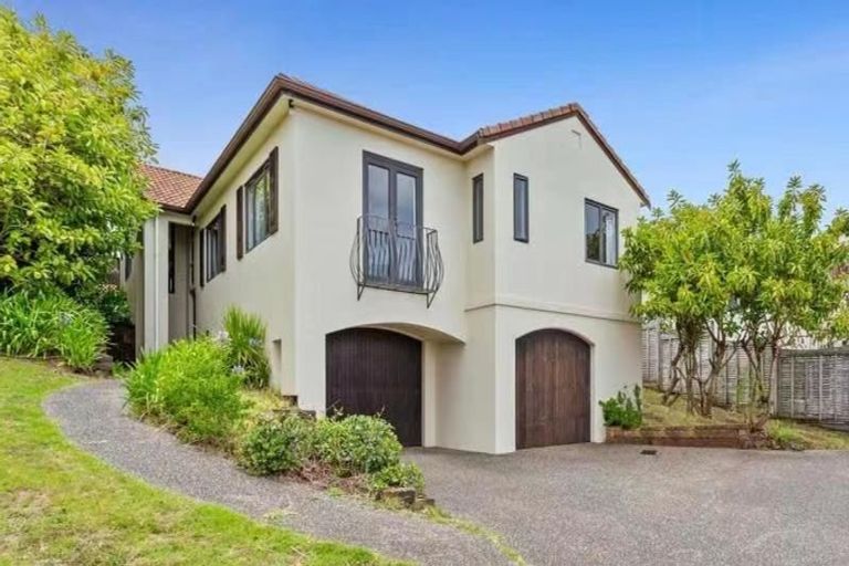 Photo of property in 29 Manu Place, Pinehill, Auckland, 0632