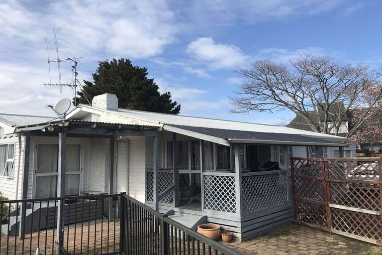 Photo of property in 50 Carrington Avenue, Hillcrest, Hamilton, 3216