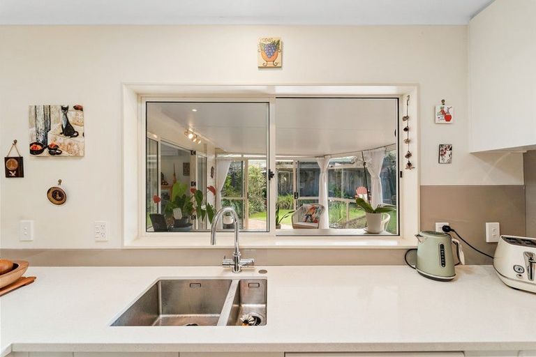 Photo of property in 39 Lakeside Drive, Orewa, 0931