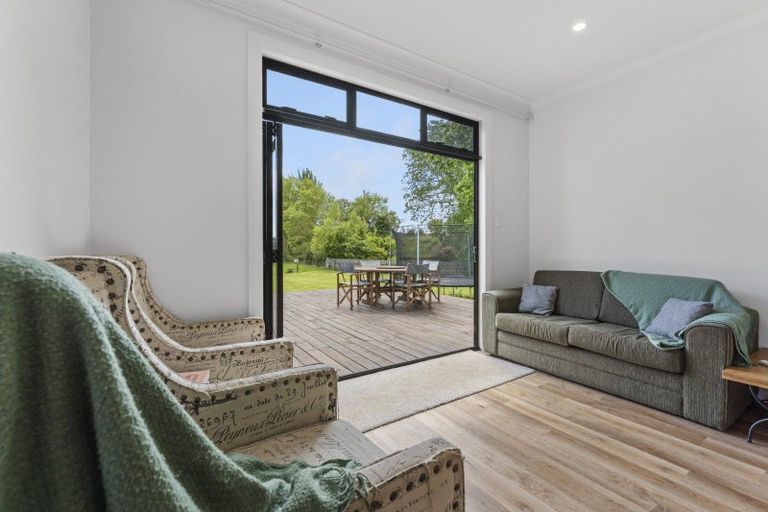 Photo of property in 32 Cambridge Street, Pahiatua, 4910