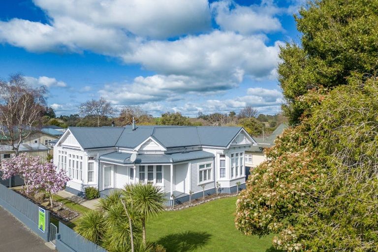 Photo of property in 2 Manila Street, Dannevirke, 4930